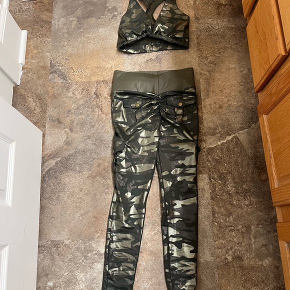 Cute Booty Legging Set - Picture 8 of 9